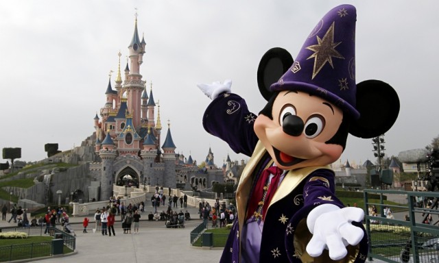 Homem detido na EuroDisney com duas armas e um exemplar do Corão