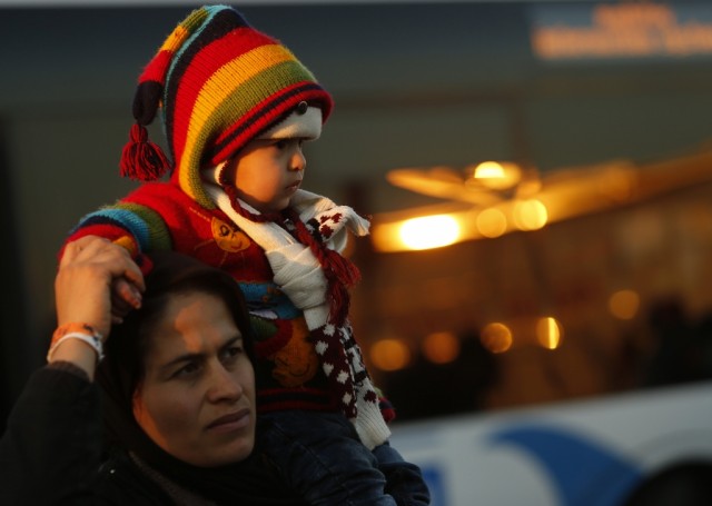 60% dos refugiados que chegam à Europa são crianças e mulheres