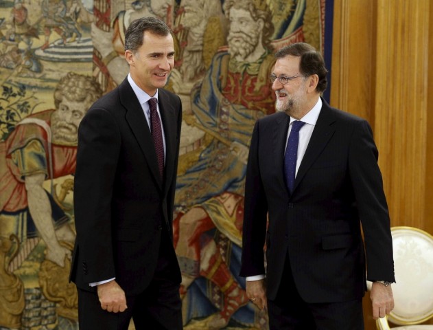 Mariano Rajoy diz que o Rei de Espanha hoje não o convidou a formar Governo
