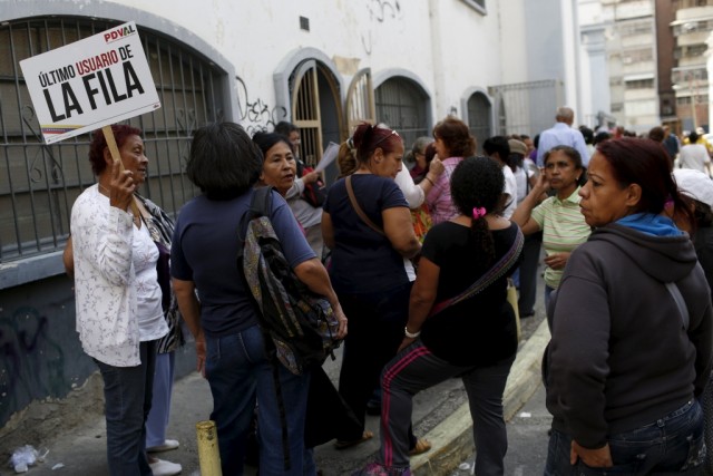Venezuela prepara medidas fiscais, cambiais e monetárias para enfrentar a crise económica