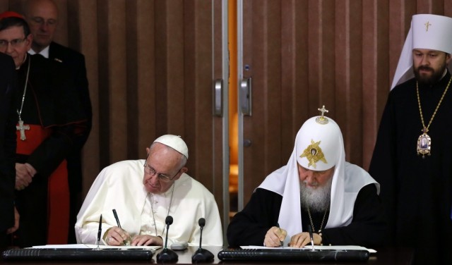 Católicos e ortodoxos juntos para protegerem cristãos do Médio Oriente e África