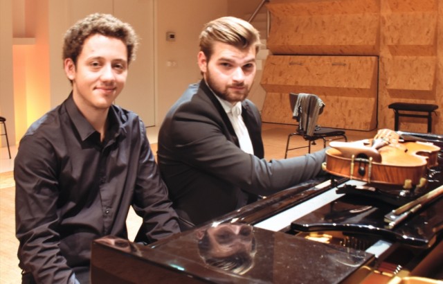 Filipe Fernandes e Rafael Kyrychenko dão concerto no Teatro Municipal