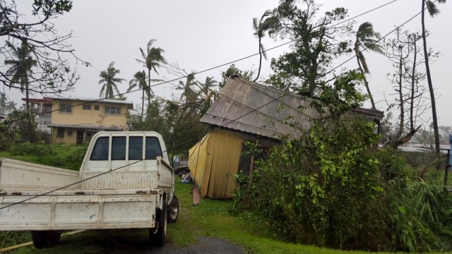 Pelo menos cinco mortos à passagem de ciclone por Ilhas Fiji