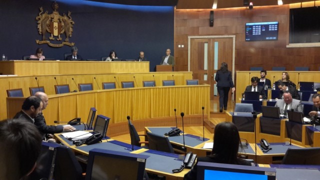 Roberto Almada defende legislação sobre a eutanásia