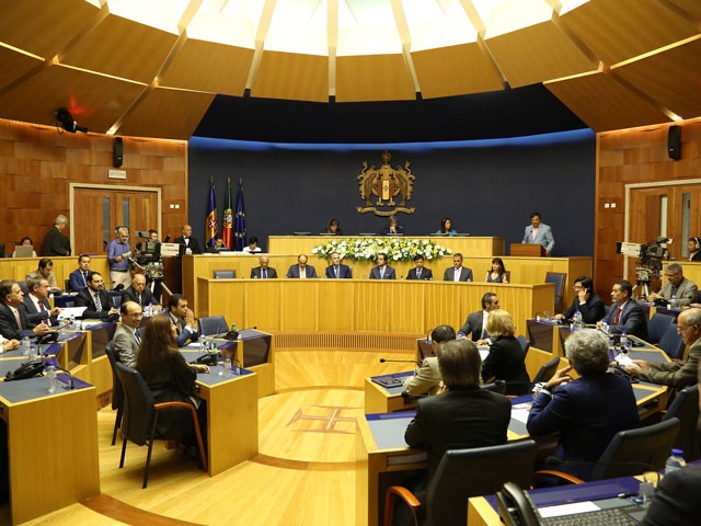Revisão constitucional fracassou na ampliação do poder legislativo regional -