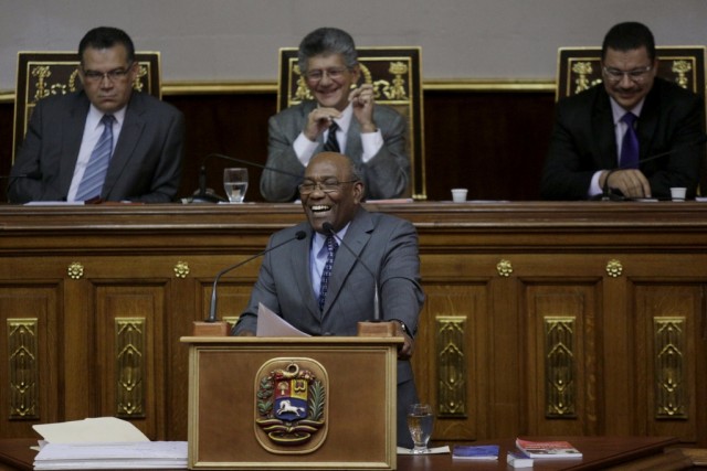 Supremo Tribunal de Justiça da Venezuela limita poderes do parlamento