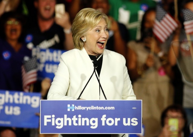 Clinton vence Super terça-feira do Partido Democrata