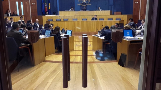 Assembleia marca reuniões até Maio