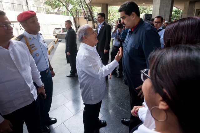 Militares venezuelanos profundamente indignados com decisão dos EUA