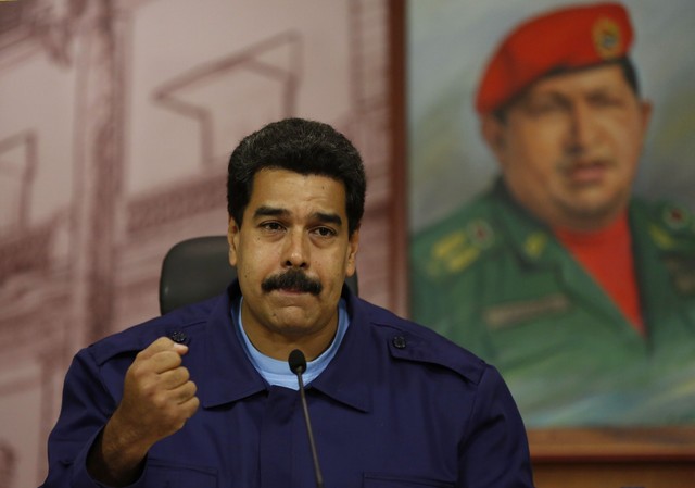 Oposição venezuelana debate Lei de Referendos para afastar Maduro do poder