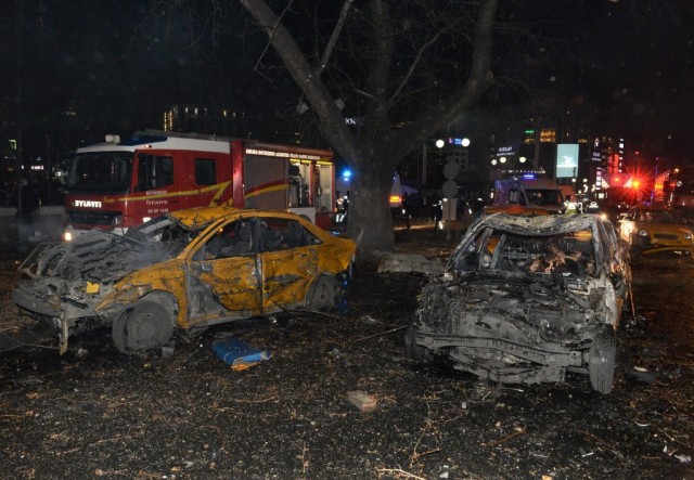 Número de mortos devido a explosão no centro de Ancara sobe para 27