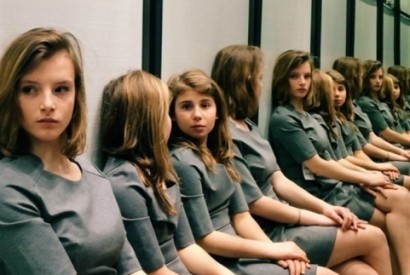 Acha que consegue contar quantas raparigas estão na foto?