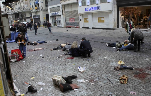 Quatro mortos e 20 feridos em atentado suicida em Istambul