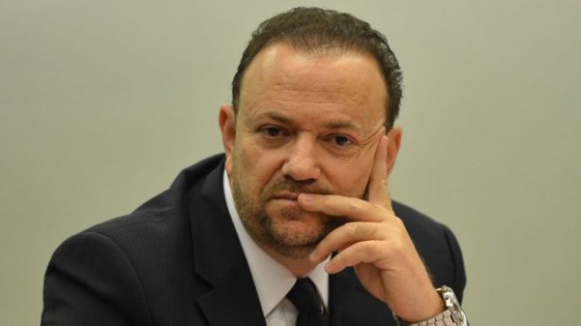 Ministro pede cautela à imprensa devido a clima de fúria descontrolada