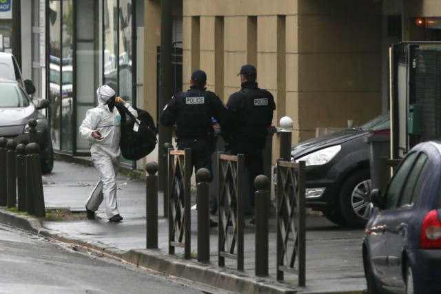 Suspeito terrorista detido em Paris foi condenado em julho com líder de ataques