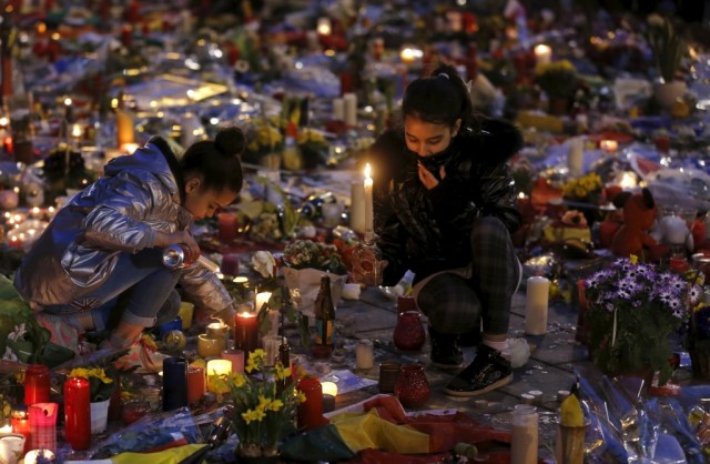 Novo balanço dos atentados de Bruxelas anuncia 35 mortos