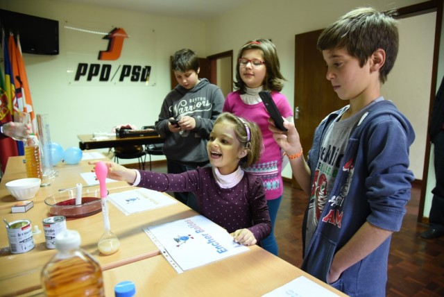 PSD Monte ensinou magia caseira às crianças