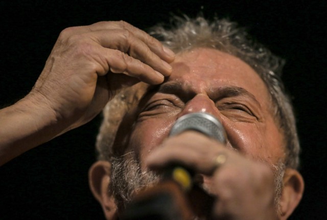 Lula da Silva entra com ação na justiça contra juiz do escândalo na Petrobras