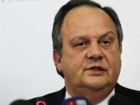 Primeiro-ministro aceita demissão de João Soares