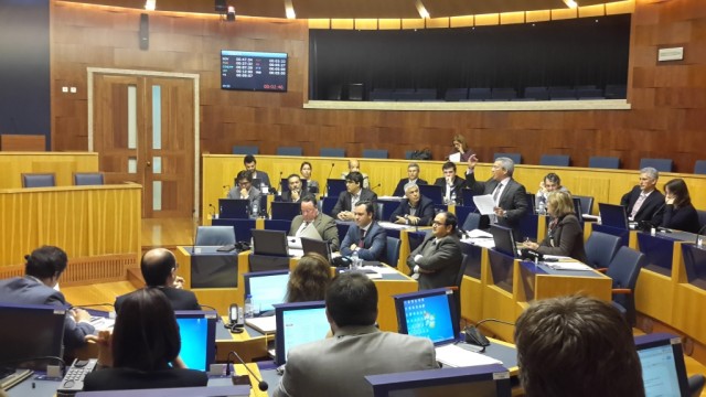 CDS defende isenção da sobretaxa de IRS na Região