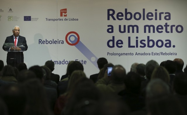Primeiro-ministro alerta para necessidade de se viver sem o automóvel
