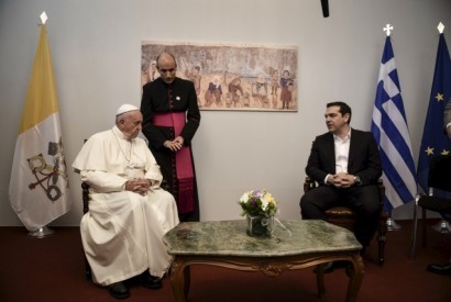 Papa quer levar para o Vaticano refugiados que estão em Lesbos