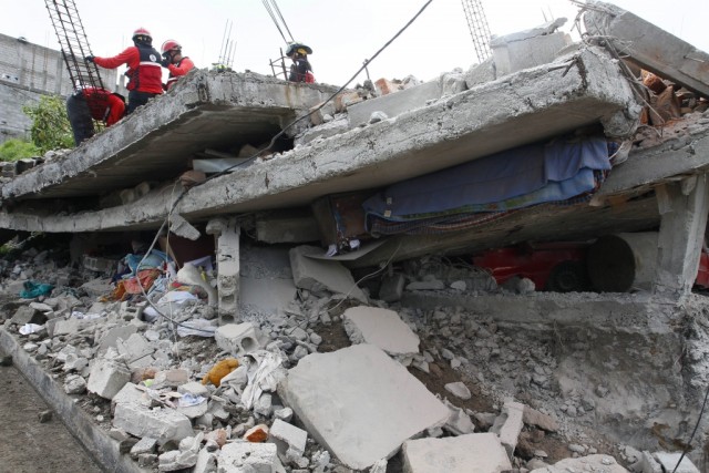 Balanço de mortes do sismo no Equador sobe para 350