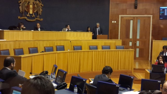 João Faria Nunes apresenta diploma de reciprocidade na saúde