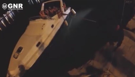 GNR salvam 21 pessoas ao largo da Grécia