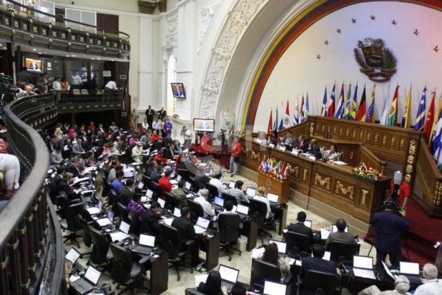 Parlamento da Venezuela responsabilizou ministro da Alimentação pela escassez de produtos