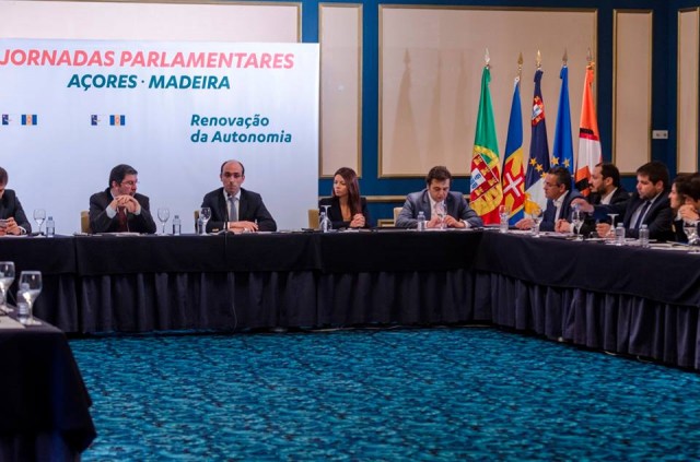 Sociais-democratas defendem novo modelo de desenvolvimento para as regiões autónomas