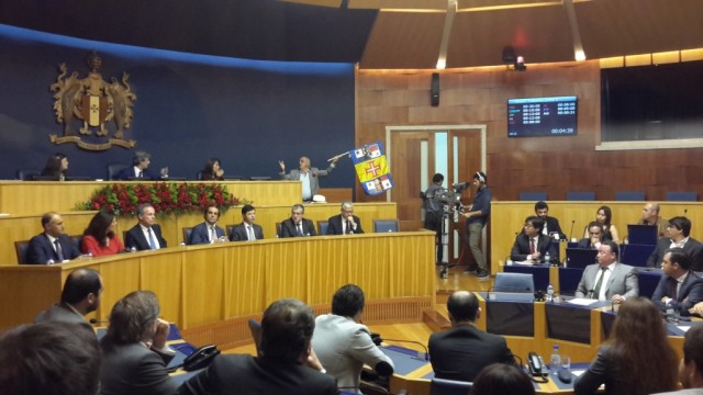 Coelho suspende sessão do 25 de Abril