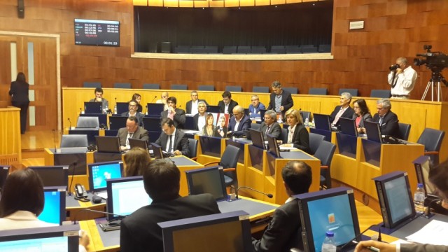 Constituição de 1976 recordada na Assembleia