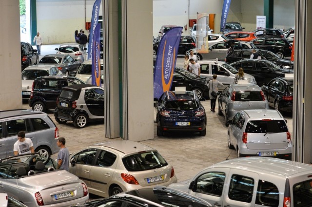 Mercado de Usados tenta atrair com 200 viaturas