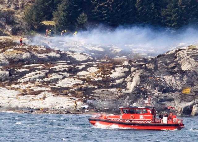 Pelo menos onze mortos em queda de helicóptero na Noruega