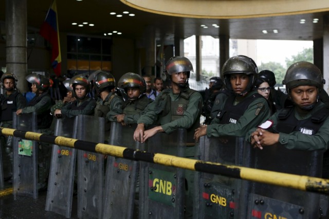 Militares venezuelanos controlam morgue de Caracas após assassinato do criminoso mais procurado
