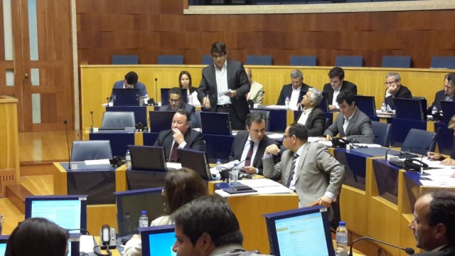 CDS quer grantia de viagens baratas para estudantes
