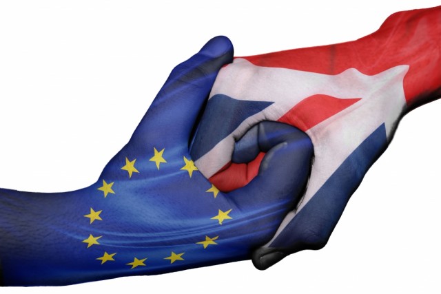Dois ex-diretores do MI5 e MI6 alertam para riscos do brexit