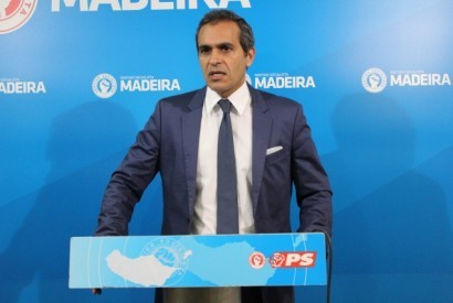PS acusa Governo Regional de apagão económico e manda-o levantar o rabinho da cadeira