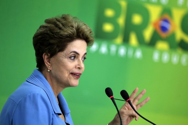 Presidente do Senado segue com impeachment, após decisão intempestiva