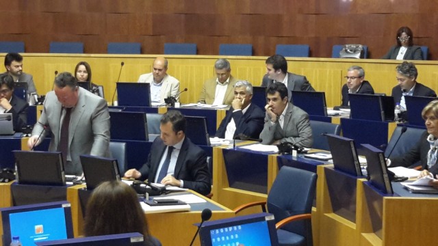 Deputado do BE quer que votos em branco contem para a distribuição de deputados