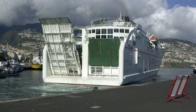 Federação dos Sindicatos de Transportes pede regresso da ligação marítima entre Madeira e Portimão