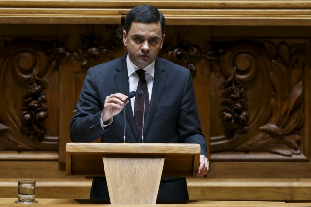 Governo anuncia 1,9 mil milhões de euros para área de tecnologias de informação