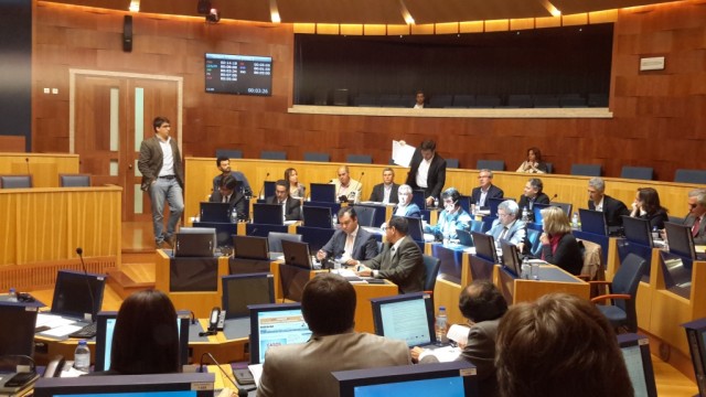 Deputado do PSD contra estratégia sindical de ataque ao ensino privado