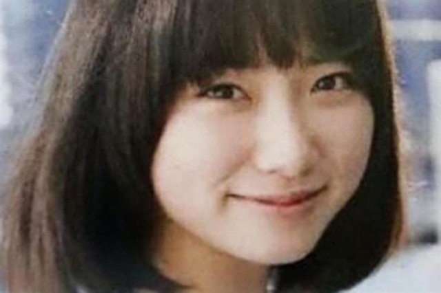 Cantora pop japonesa atacada à facada por fã