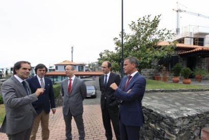 Albuquerque sonda privados no projecto do cabo submarino