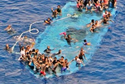 Novo naufrágio de migrantes ao largo da Líbia faz 20 a 30 mortos