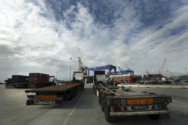 Estivadores do Porto de Lisboa retomam trabalho na segunda-feira