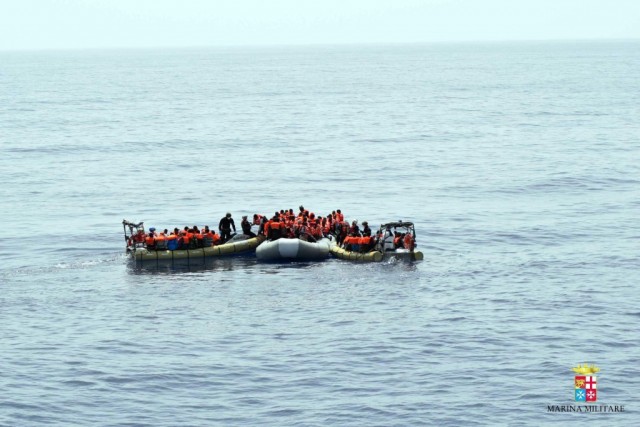 Pelo menos mil pessoas morreram no Mediterrâneo na última semana