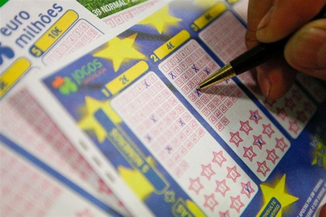 Euromilhões de sexta-feira com jackpot de 63 milhões de euros